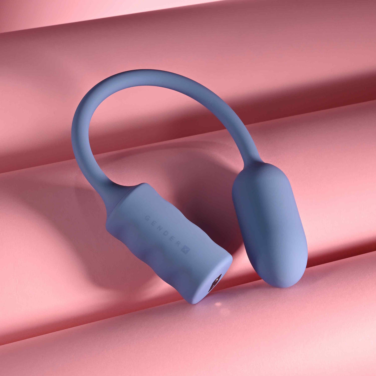 Gender X - Egg-streme Rechargeable Clitoral Vibrating Egg (Blue) GX1004 CherryAffairs
