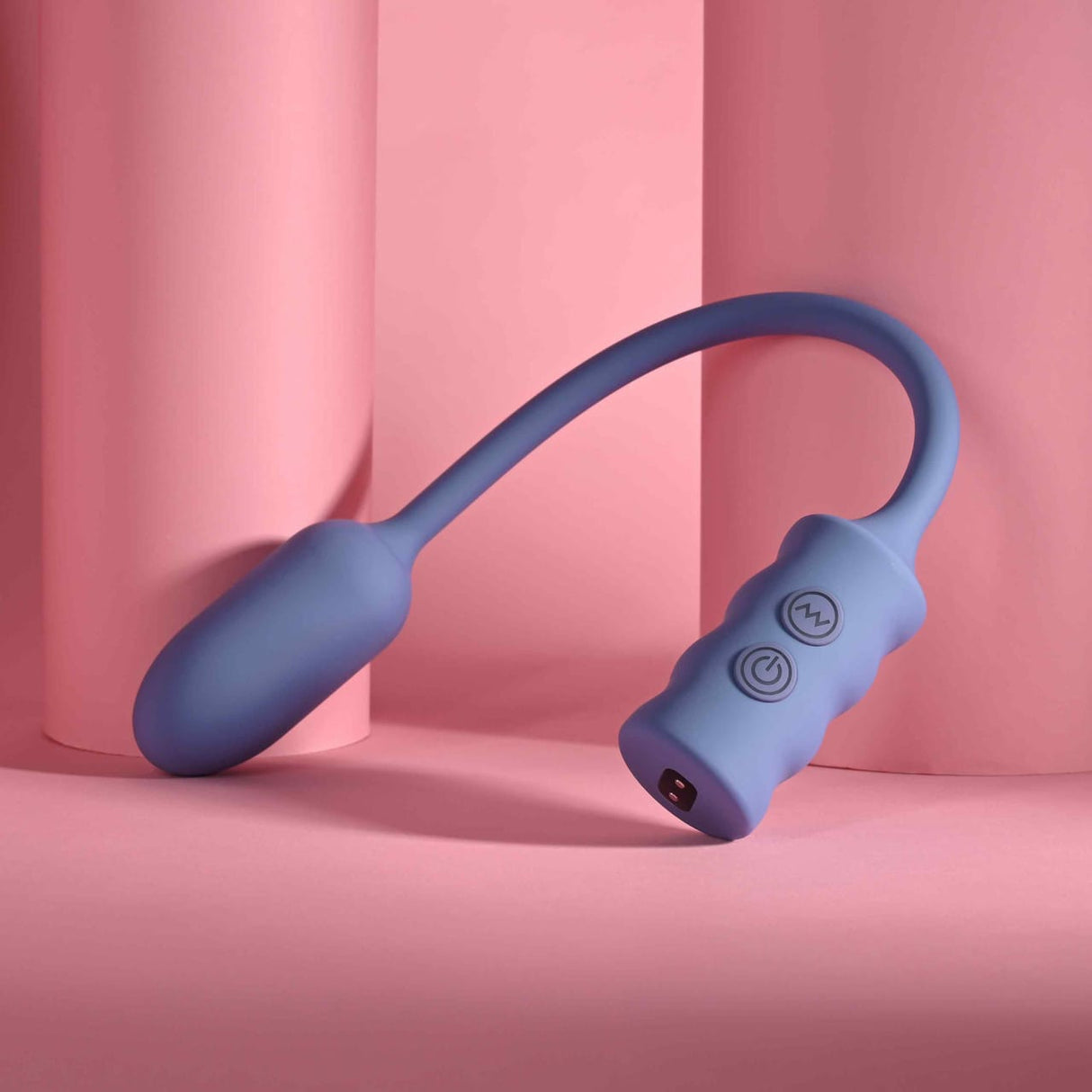 Gender X - Egg-streme Rechargeable Clitoral Vibrating Egg (Blue) GX1004 CherryAffairs